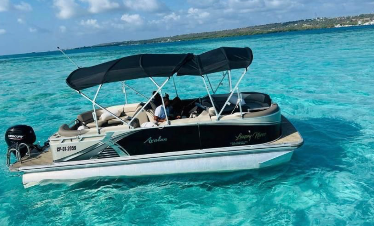 Ponton Luxury Neru